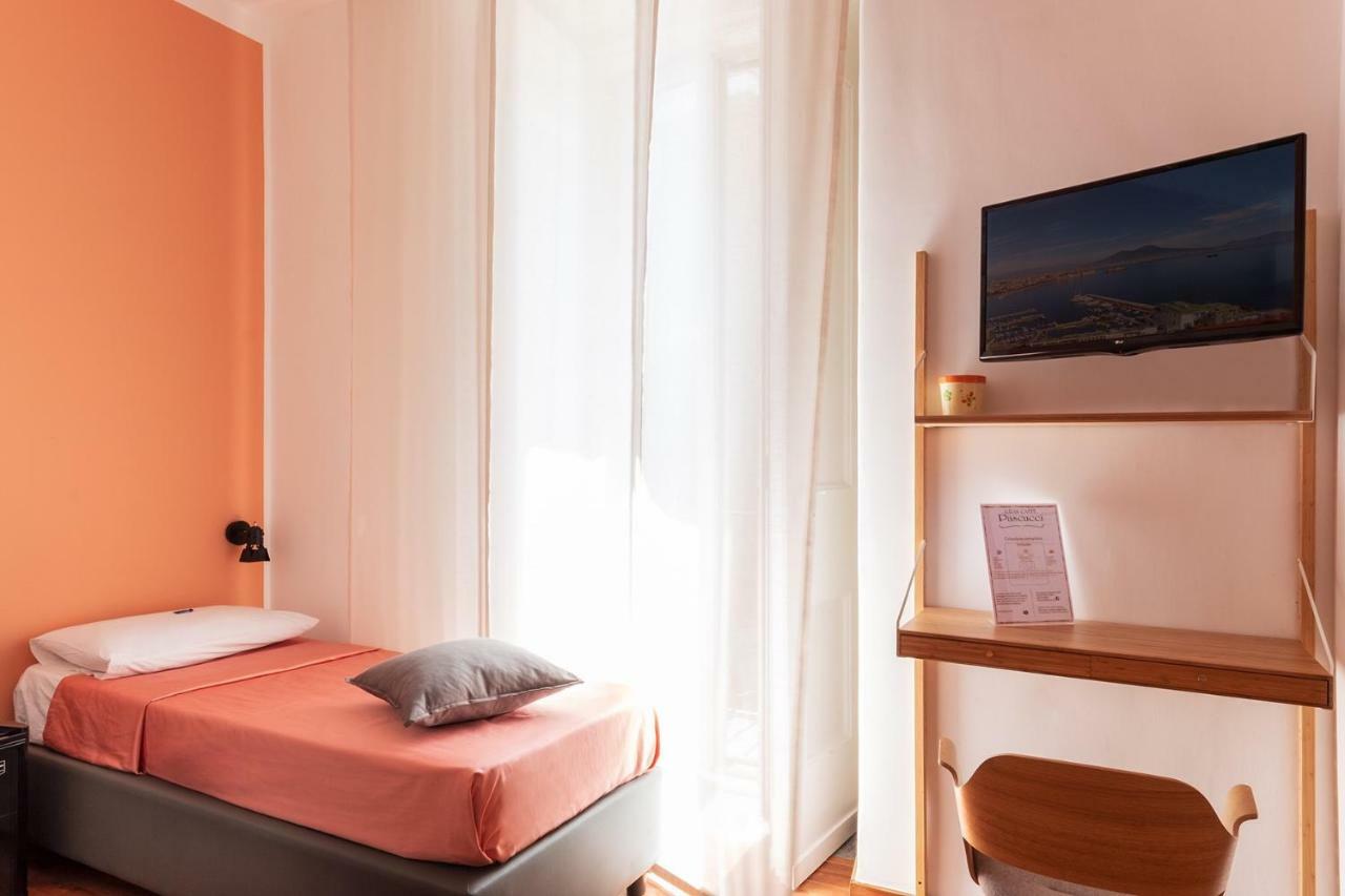 B&B Monserrato Naples Exterior photo